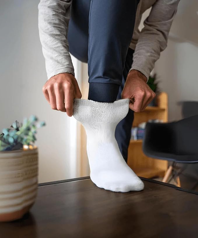 Lightweight Neutral Quarter Socks